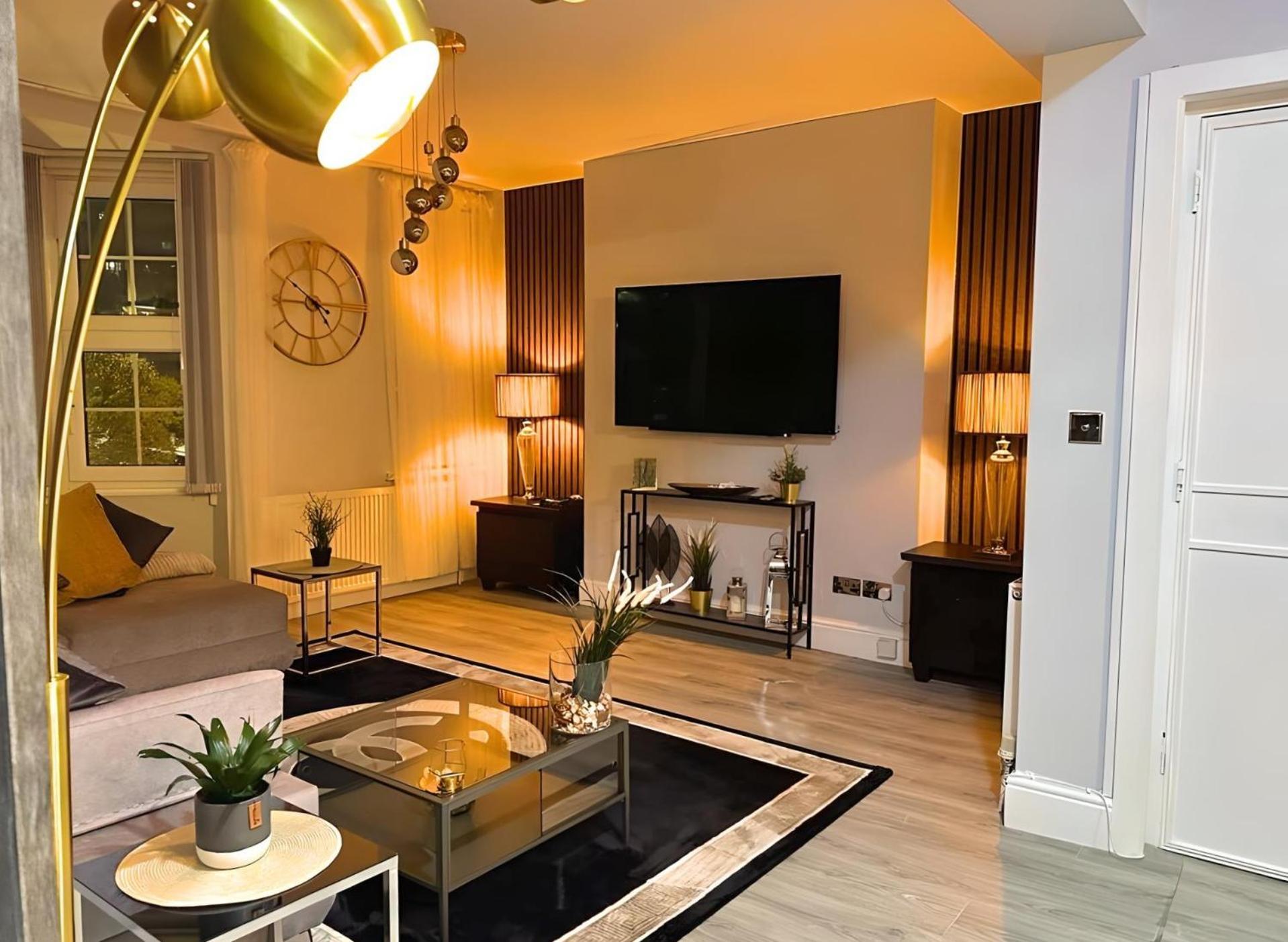 *Luxury 9Ine Lush Jacuzzi Apartment & Balcony* Birmingham Zewnętrze zdjęcie