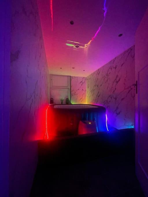 *Luxury 9Ine Lush Jacuzzi Apartment & Balcony* Birmingham Zewnętrze zdjęcie